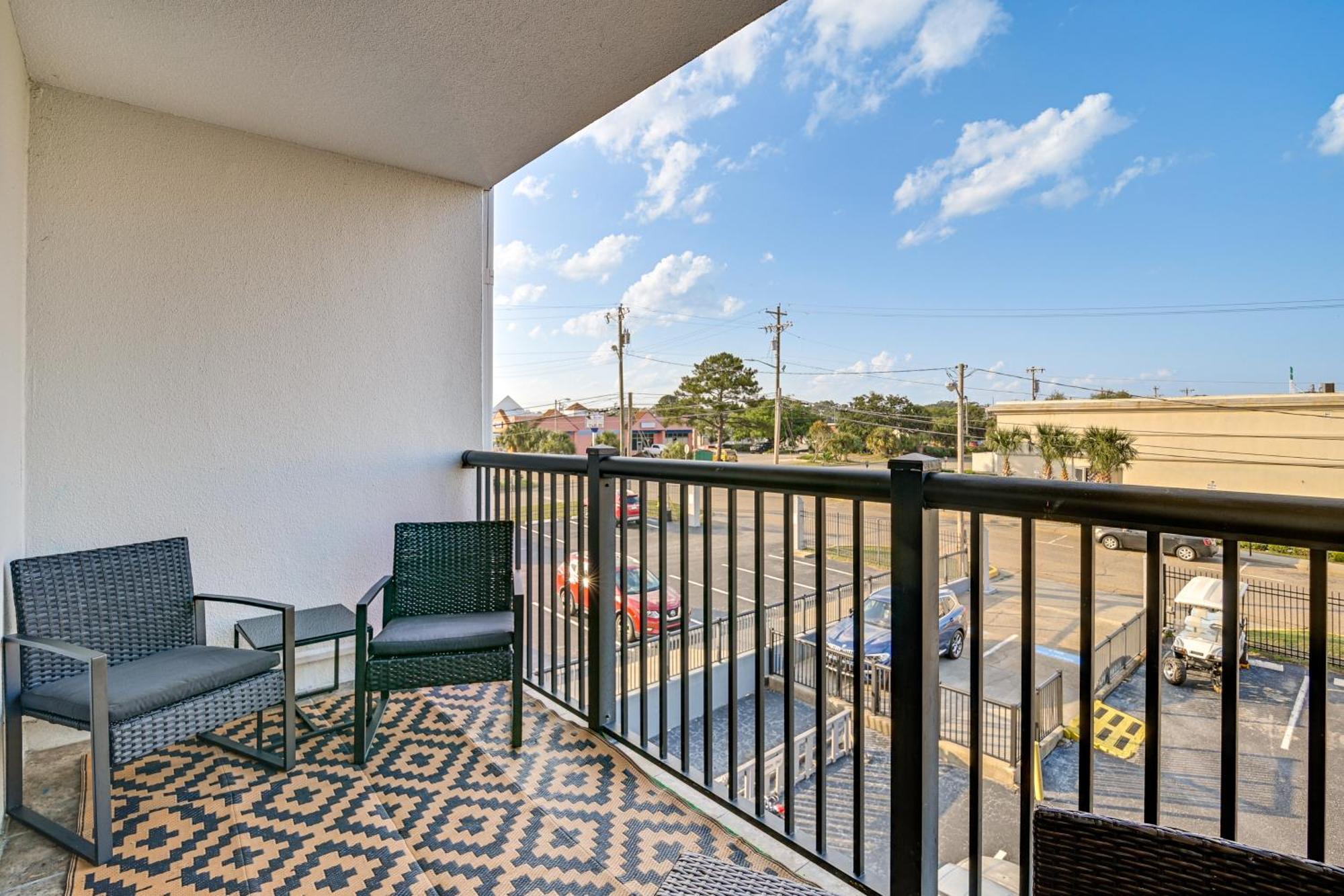 Updated Resort Condo, Walk To Myrtle Beach! Exterior photo